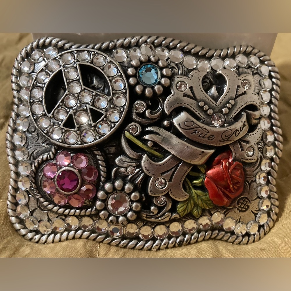 Women’s Nocona Belt Buckle